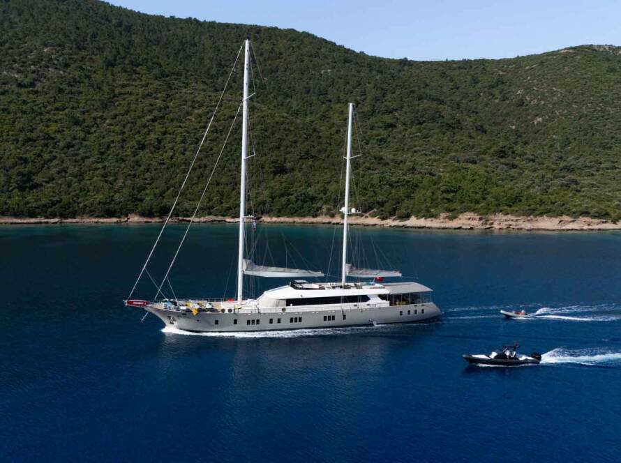 Yacht charter Turkey – De Love 50m luxury yacht exterior view cruising